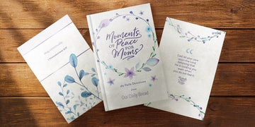Moments of Peace for Moms Book and 10 Cards Loose Leaf